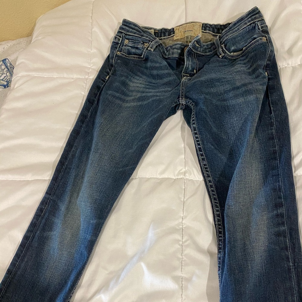 Buckle Jeans